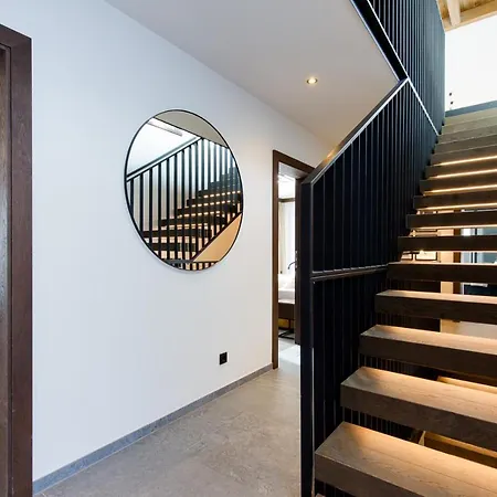 Dorfchalet Luxus-wellness-chalet Im Skigebiet * 格罗萨尔