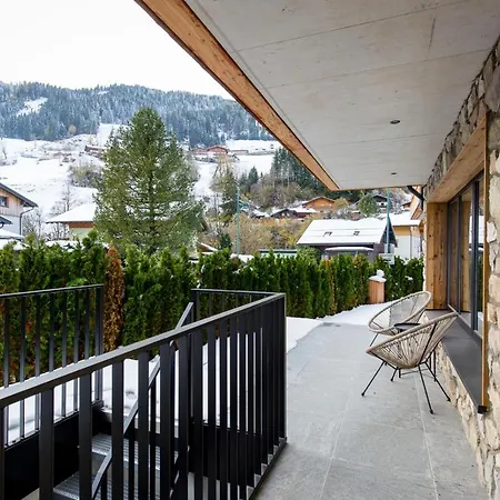Dorfchalet Luxus-wellness-chalet Im Skigebiet 格罗萨尔