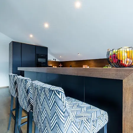 Dorfchalet Luxus-wellness-chalet Im Skigebiet 木屋 *