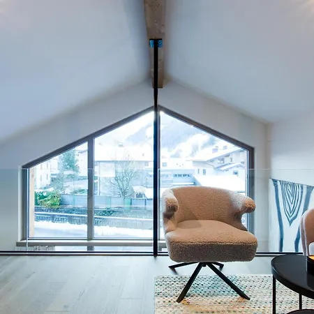 Dorfchalet Luxus-wellness-chalet Im Skigebiet 格罗萨尔