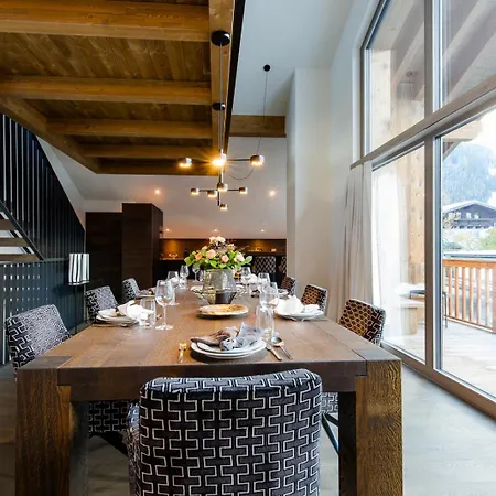 Dorfchalet Luxus-wellness-chalet Im Skigebiet * 格罗萨尔