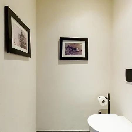 Dorfchalet Luxus-wellness-chalet Im Skigebiet *