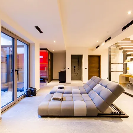 木屋 Dorfchalet Luxus-wellness-chalet Im Skigebiet 格罗萨尔