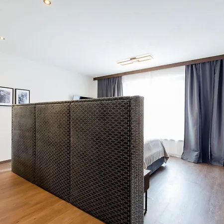 Dorfchalet Luxus-wellness-chalet Im Skigebiet 木屋 *